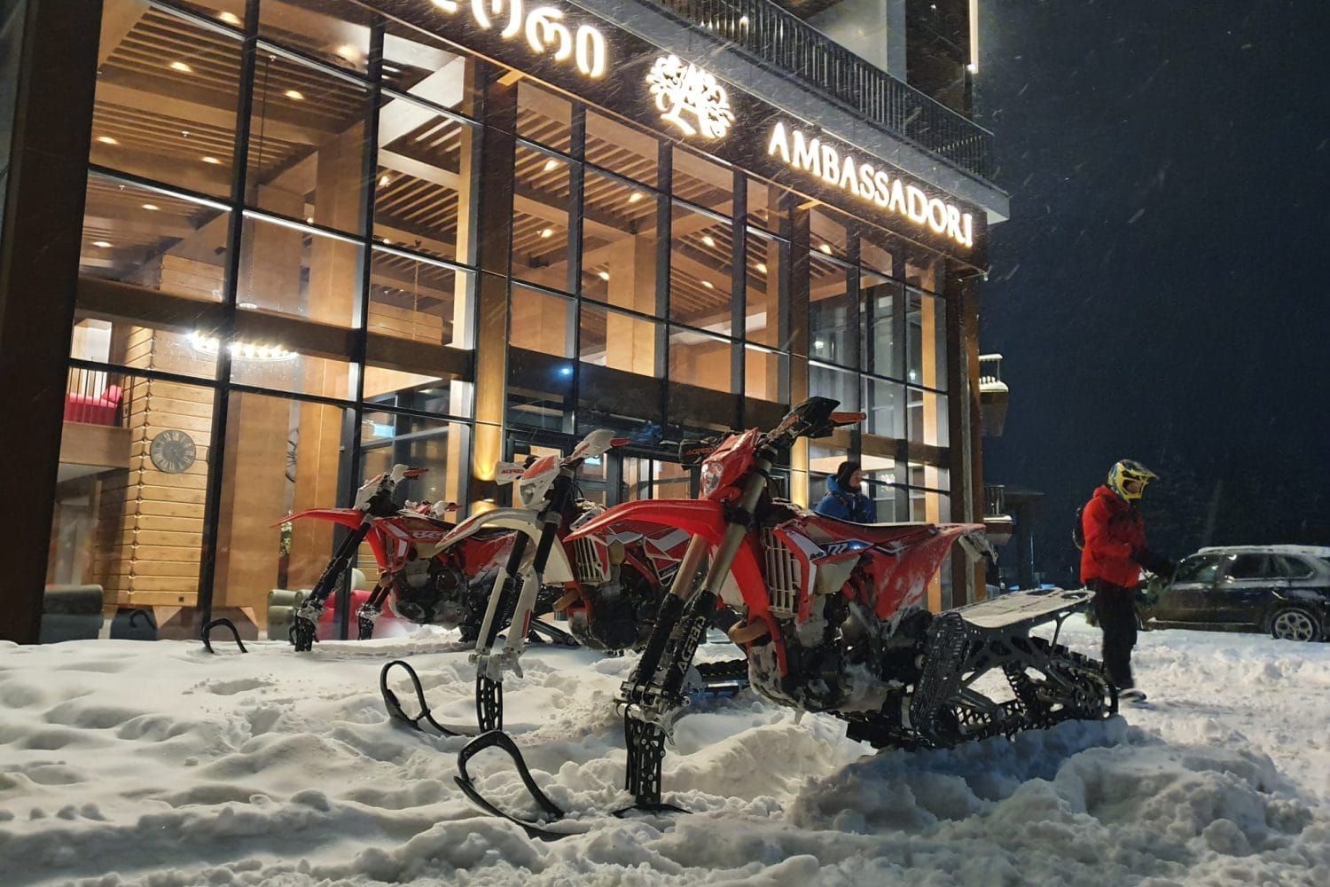 RimAdventures’ 5-tägige Snowbike-Tour führt durch alpine Landschaften Georgiens. Inklusive Hotel, Guide & Transfer – Action & Natur pur!